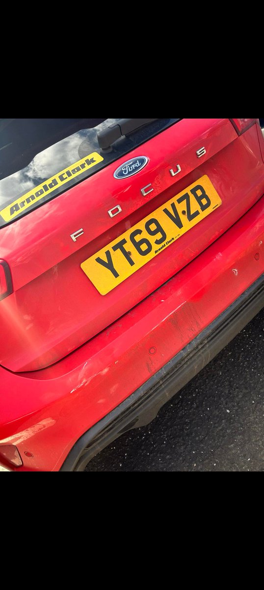 Cat1MSJW's tweet photo. Hopefully the person who has damaged my car sees this and comes forward... https://t.co/x6JE0EmWmw