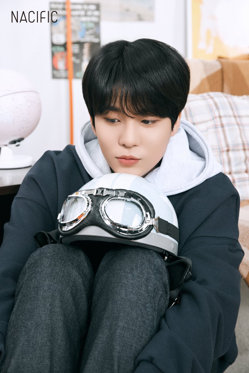 KrNacific's tweet photo. 𝙉𝘼𝘾𝙄𝙁𝙄𝘾 𝙓 𝘼𝙏𝙀𝙀𝙕

𝘼𝙏𝙀𝙀𝙕'𝙨 𝙋𝙡𝙖𝙮𝙜𝙧𝙤𝙪𝙣𝙙🎮🎲🧩

여행부│#종호 ‘s PICK!

촘촘하고 매끈한 피부의 완성
네시픽 프레쉬 허브 오리진 세럼

#네시픽 #에이티즈  #오리진세럼
#nacific #ATEEZ #JONGHO https://t.co/CXaN7Cgbqb