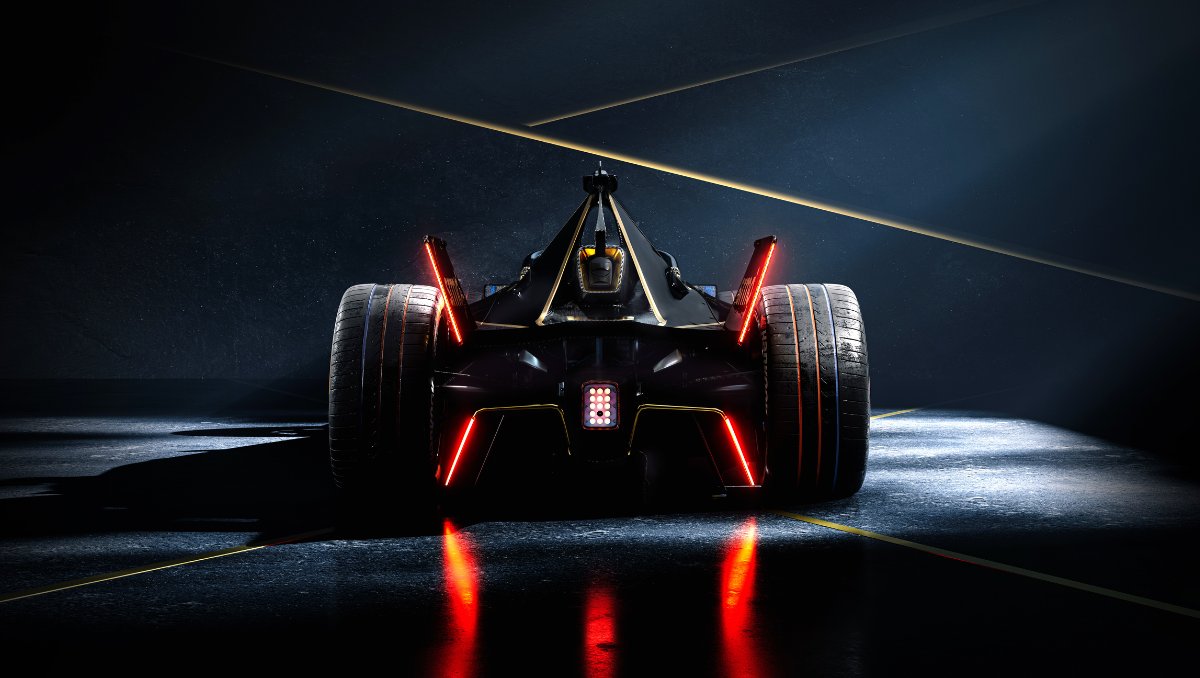 #StellantisMotorsport: @DS_AUTOMOBILES & @DS_Performance present its DS E-TENSE FE23 ‘Grand Gala’ for the Monaco E-Prix. In a shade of jet black with gold logo highlights, this unique livery celebrates the prestige and glamour of the E-Prix. media.stellantis.com/em-en/ds-perfo… @FIAFormulaE