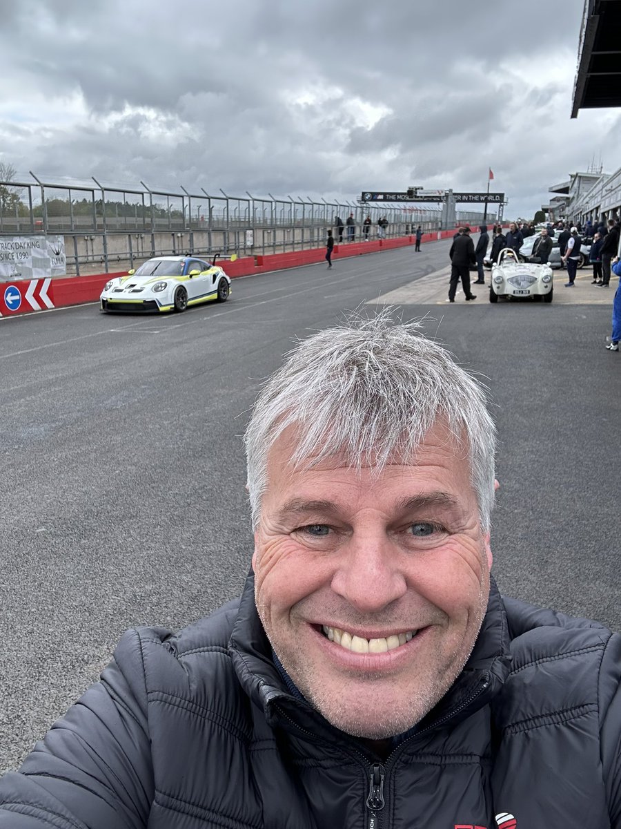 TIM HARVEY tweet media