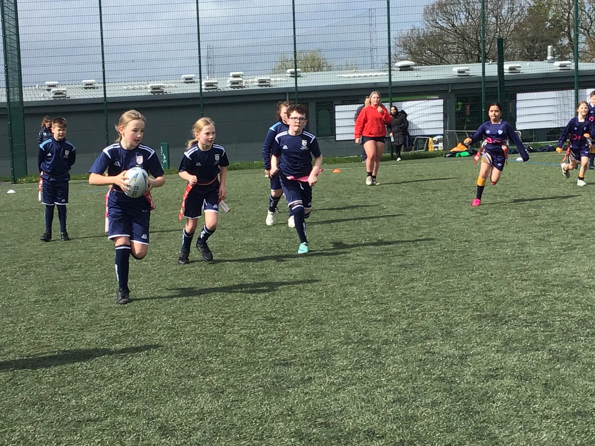 simon_finnan's tweet photo. Another great 🏉🏉 event via @BurnleySSP, supported via @Burnley_RUFC &amp; four young leaders from Unity College Burnley / @RufcGirls 🙂🏉👍

11 schools all Yr. 3 &amp; 4 having a great run round. #NewSport 🏉

Photos courtesy of Holy Trinity Burnley🏉 https://t.co/tp0eiZsHAZ