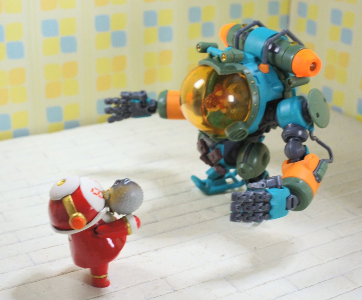 GGKV39EsPX1WeD0's tweet photo. パイロット交換
おーーーーー✨✨✨金魚鉢にいるみたいで金魚もいいな!😊
フグ「のりたいのりたいのりたいっっっ!!!💢💢💢」
激怒フグの面倒はメイトちゃんに任せた!
#NUMBER57
#WANDERSOUL
#MANHUNTER
#メカトロメイト https://t.co/dZ5YNAotWN