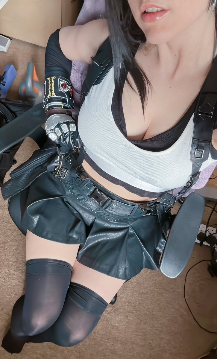 Am I insane for getting into full Tifa costume on a Tuesday workday morning