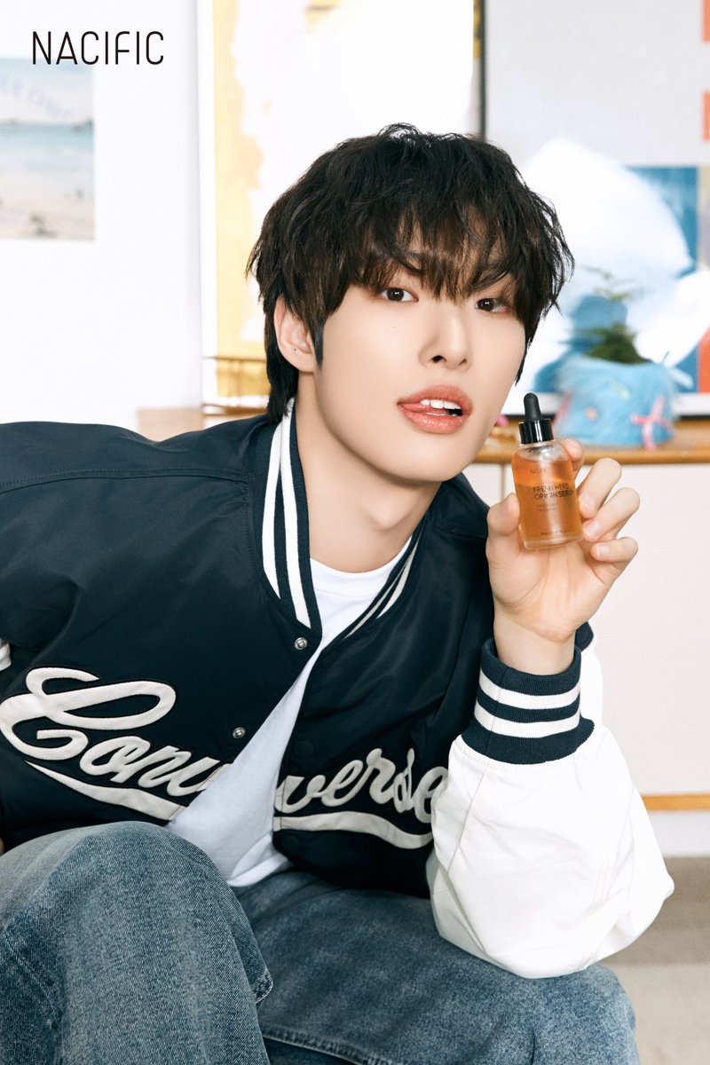 KrNacific's tweet photo. 𝙉𝘼𝘾𝙄𝙁𝙄𝘾 𝙓 𝘼𝙏𝙀𝙀𝙕

𝘼𝙏𝙀𝙀𝙕'𝙨 𝙋𝙡𝙖𝙮𝙜𝙧𝙤𝙪𝙣𝙙🎮🎲🧩

농구부 │ #민기's PICK!

끈적이지 않는 산뜻함
네시픽 프레쉬 허브 오리진 세럼

#네시픽 #에이티즈 #오리진세럼
#nacific #ATEEZ #MINGI https://t.co/di3Z704Ctw