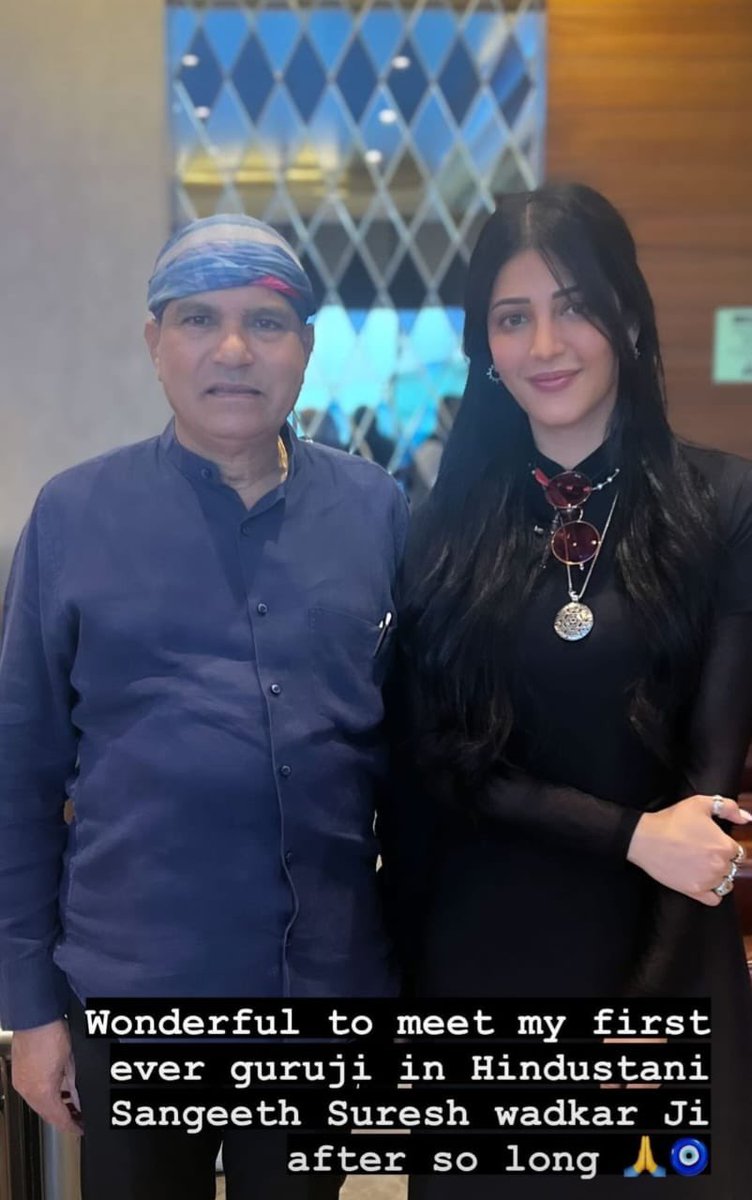 Actress-Musician @shrutihaasan with her first ever Hindustani Sangeeth Guru Suresh Wadkar ji #ShrutiHaasan #Actress #Musician #SureshWadkar