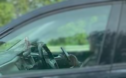 ASPRoadSafety's tweet photo. This driver was seen using a mobile phone whilst driving on the #M5 near Taunton last year. #JourneyCam #3rdPartyReporting - Case heard last week at North Somerset Magistrates Court where the driver received:
6 months disqualification (totting up)
£133 Fine
£90 Costs
£53 VS https://t.co/uM4tuJsoNX