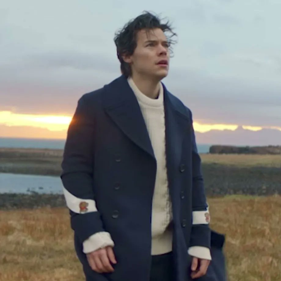 #HarryStyles' “Sign Of The Times” has surpassed 1.5 BILLION streams on Spotify! It’s his 4th song to reach this Milestone...💪💥1⃣.5⃣ 🅱️🎧👑❤️‍🔥