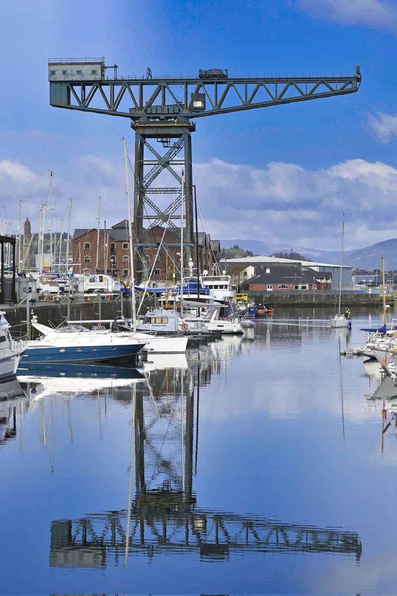 Titan crane from @jwdmarina, waters in reflection. 

Thanks to Ian Hellyer Photography for the photo 📸

Discover Inverclyde 👇
discoverinverclyde.com

#DiscoverInverclyde #DiscoverGreenock #Greenock #Scotland #ScotlandIsCalling #VisitScotland #ScotlandIsNow