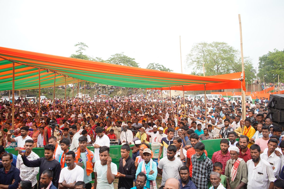Witnessed unwavering trust as I campaigned for @BJP4India candidate Shri @SureshBorah1971 at Darangigaon under Raha LAC. #AssamCampaign2024 #AbkiBaar400Par #PhirEKBarModiSarkar