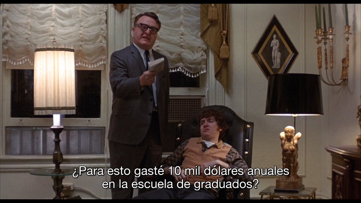 ¡Feliz #DiaDelLibro !  ('Little Murders'. Alan Arkin, 1971)

#DiaDelLibro24