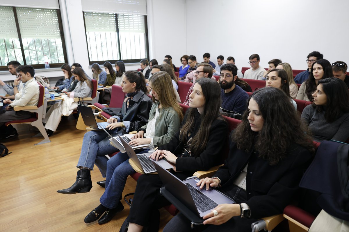 🔹Comienza el módulo de Trata de Personas y Extranjería del curso selectivo de fiscales en el @cejmjusticia. ➡️La Fiscal de Sala, Beatriz Sanchez, y las adjuntas, Ángeles Sánchez y Eva María Pérez, son las encargadas de impartir esta formación especializada.