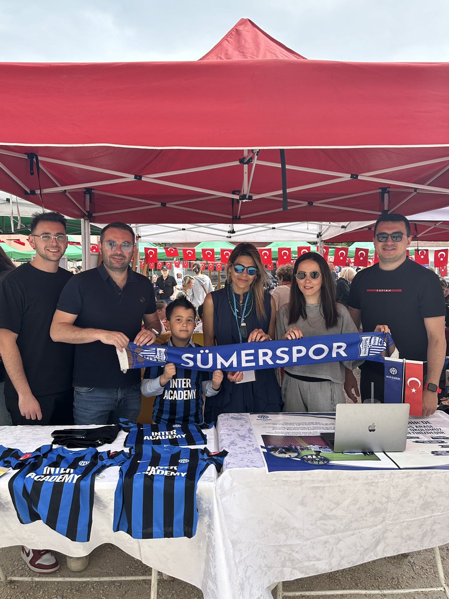 🇹🇷 Sümerspor ve Inter Academy Eskişehir ailesi olarak Çağdaş okullarının düzenlemiş olduğu 23 Nisan şenliklerinde yer aldık. 

Etkinlik gelirleri Türk Eğitim Vakfına bağışlanarak kız öğrencilerinin eğitimi için harcanacak olan etkinlikte bulunmaktan dolayı mutluluk duyuyoruz!