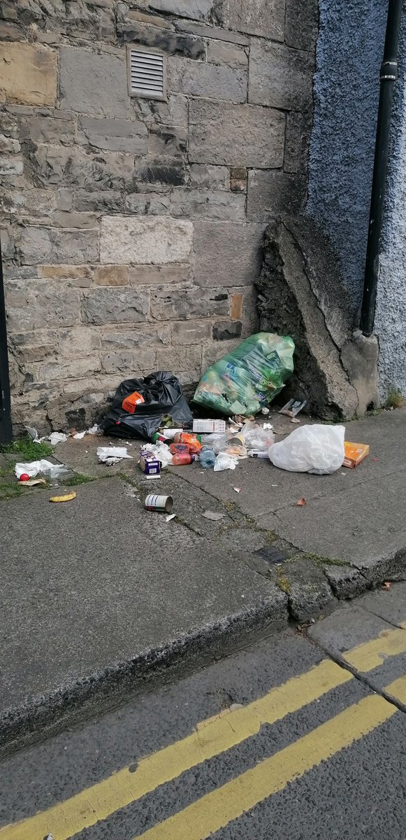 Diarmuid Cawley (@islenationwine) on Twitter photo Malpas Street, Dublin 8. Every week without fail in the same place.
Blackpitts, Clanbrassil, Newmarket and that general area are filthy all of the time. Trash bags, litter, weeds and dog sh*t. <a href="/DubCityCouncil/">Dublin City Council</a> <a href="/DubCityEnviro/">Dublin City Council Waste Management Services</a> Malpas Street, Dublin 8. Every week without fail in the same place.
Blackpitts, Clanbrassil, Newmarket and that general area are filthy all of the time. Trash bags, litter, weeds and dog sh*t. <a href="/DubCityCouncil/">Dublin City Council</a> <a href="/DubCityEnviro/">Dublin City Council Waste Management Services</a>