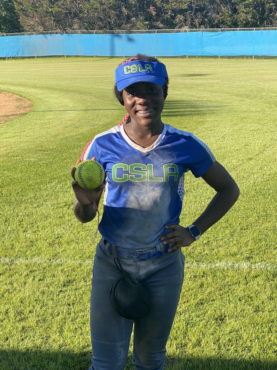 TyMaddox2029's tweet photo. I had a great evening at the plate yesterday going 2-3 w/a 2 run HR & a triple. Defensively Iโm getting more confident at 3rd w/ 2 POโs.
#EaglesSoftball #7thgradeSZN #batbooming @ExtraInningSB @SBRRetweets @HBCUSoftball @MaxPreps @FrostFalcons10 @SoftballDown https://t.co/mIoVUZlxaH