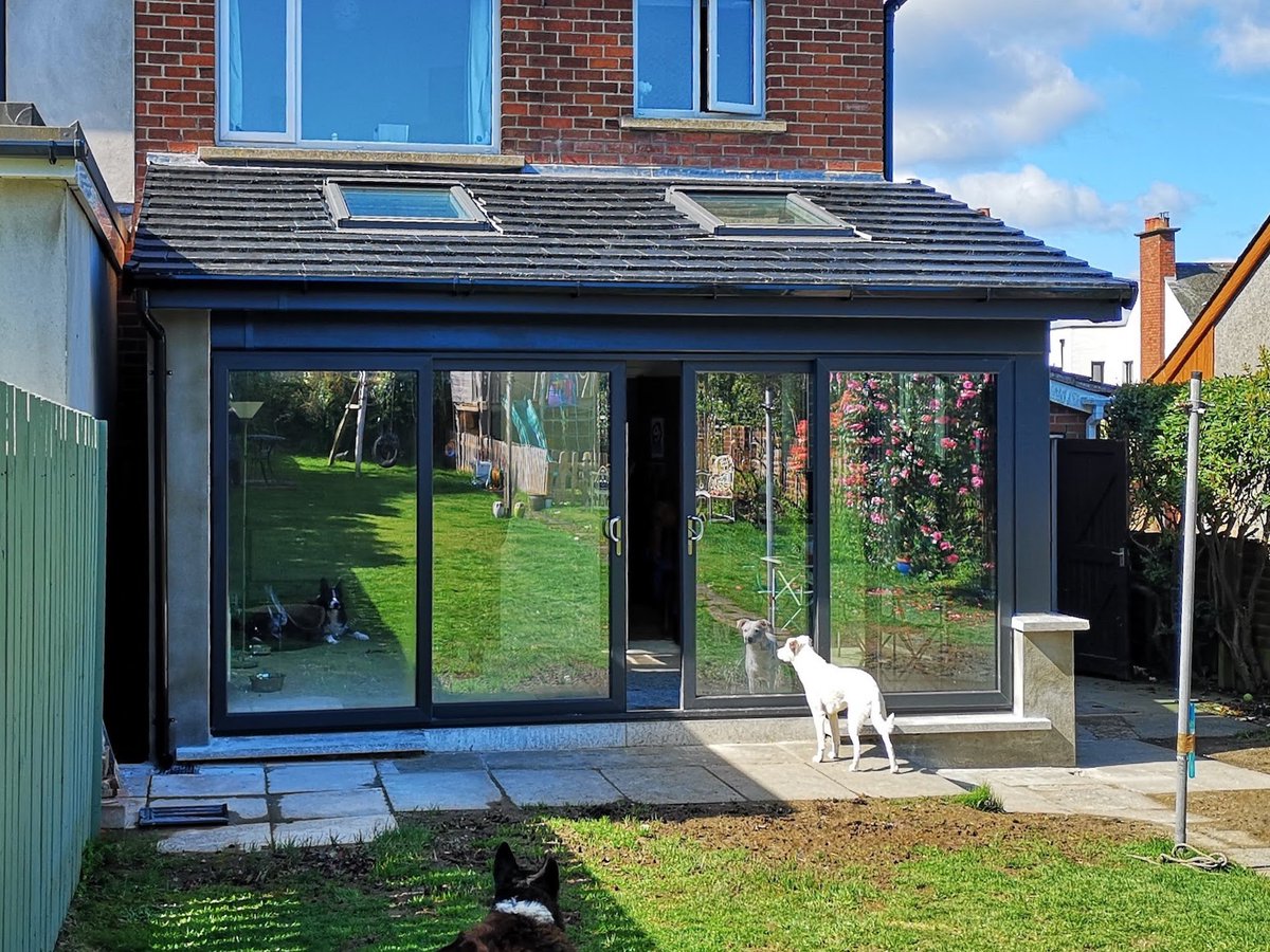 BudgetNI's tweet photo. Who doesn't love a before and after!

A stunning Lean To Conservatory built for our clients in Bangor NI..

Read more about this beautiful project here:
https://t.co/7I9mq6n6c9

#construction #homeimprovement #sunroom https://t.co/bN5WJewy86