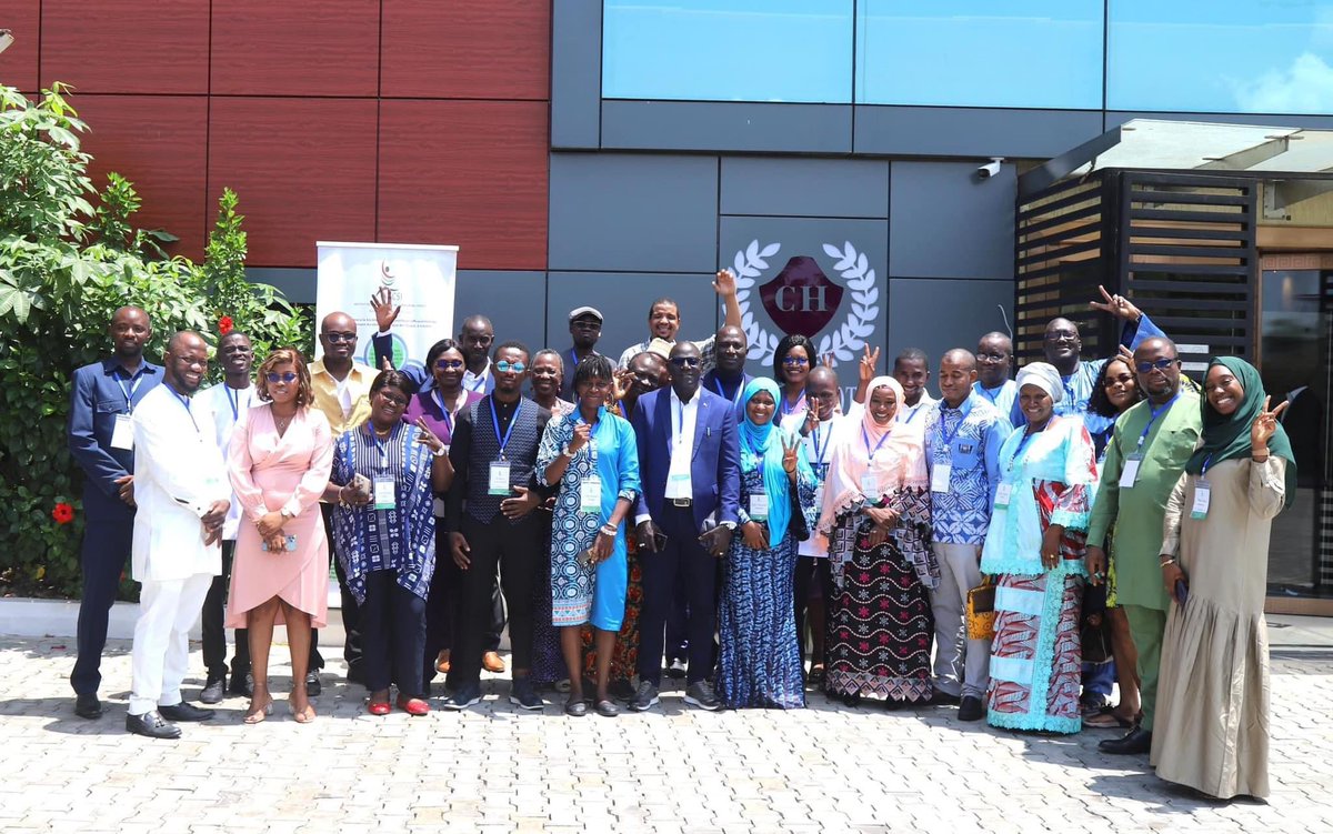 Our article of the #week!

Interesting times ahead as some Francophone West African partners of the @OpenSocietyAfr enhance their capacity towards organisational sustainability at a training facilitated by #WACSI. 

Find out more: wacsi.org/28-csos-acquir…