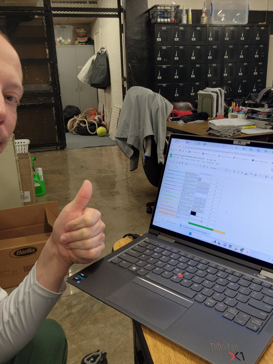 Coach__Brewer's tweet image. Just finished up my Learn and Earn tracking sheet.
#GISDGoogleOutWeek
#GoogleEducator