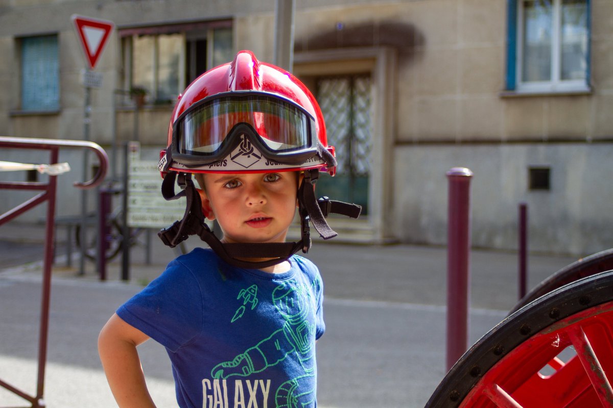 [ JOURNÉE PORTES-OUVERTES ]

📍 Tarascon, Bouches-du-Rhône.

#️⃣ #Pompiers13 #JSP13 #Département13 #RégionSUD #PompiersFR