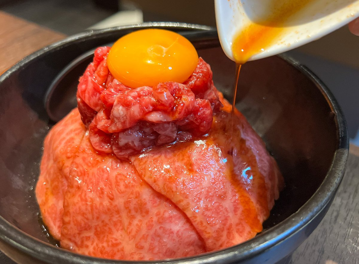 東京で食べるべき絶品肉丼 ① 津つ井(赤坂) ② 焼肉ZENIBA(渋谷) ③ 肉友(神田)※ランチ品 ④ 焼肉じゅん(二子玉川)※裏メニュー