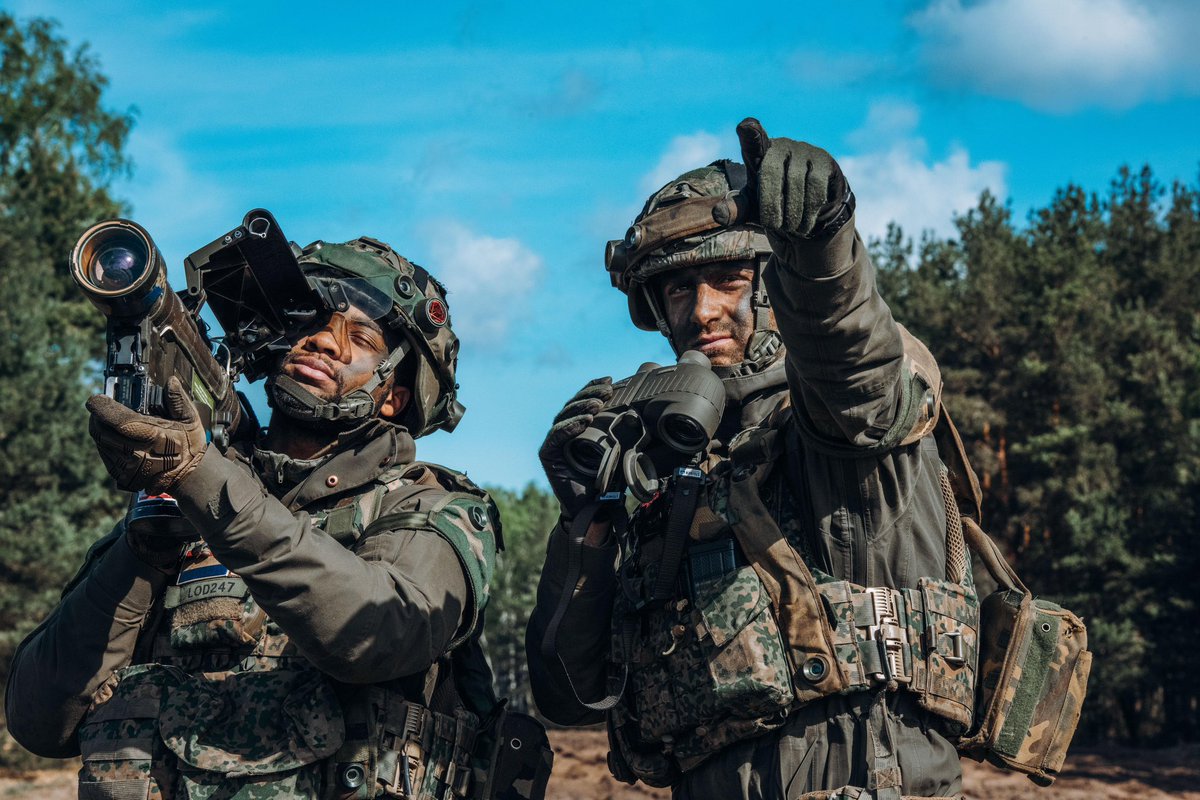 landmacht's tweet photo. 𝗟𝘂𝗰𝗵𝘁𝘃𝗲𝗿𝗱𝗲𝗱𝗶𝗴𝗶𝗻𝗴𝘀𝗲𝗲𝗻𝗵𝗲𝗶𝗱 𝗱𝗼𝗲𝘁 𝗺𝗲𝗲 𝗮𝗮𝗻 𝗴𝗿𝗼𝘁𝗲 𝗡𝗔𝗩𝗢-𝗼𝗲𝗳𝗲𝗻𝗶𝗻𝗴 🛡️ Steadfast Defender. De laatste tijd hebben we er al vaker aandacht aan besteed. Ook @DGLC_KL doet mee aan de grote #NAVO oefening. #SteadfastDefender24 https://t.co/rhHgZXTaK1