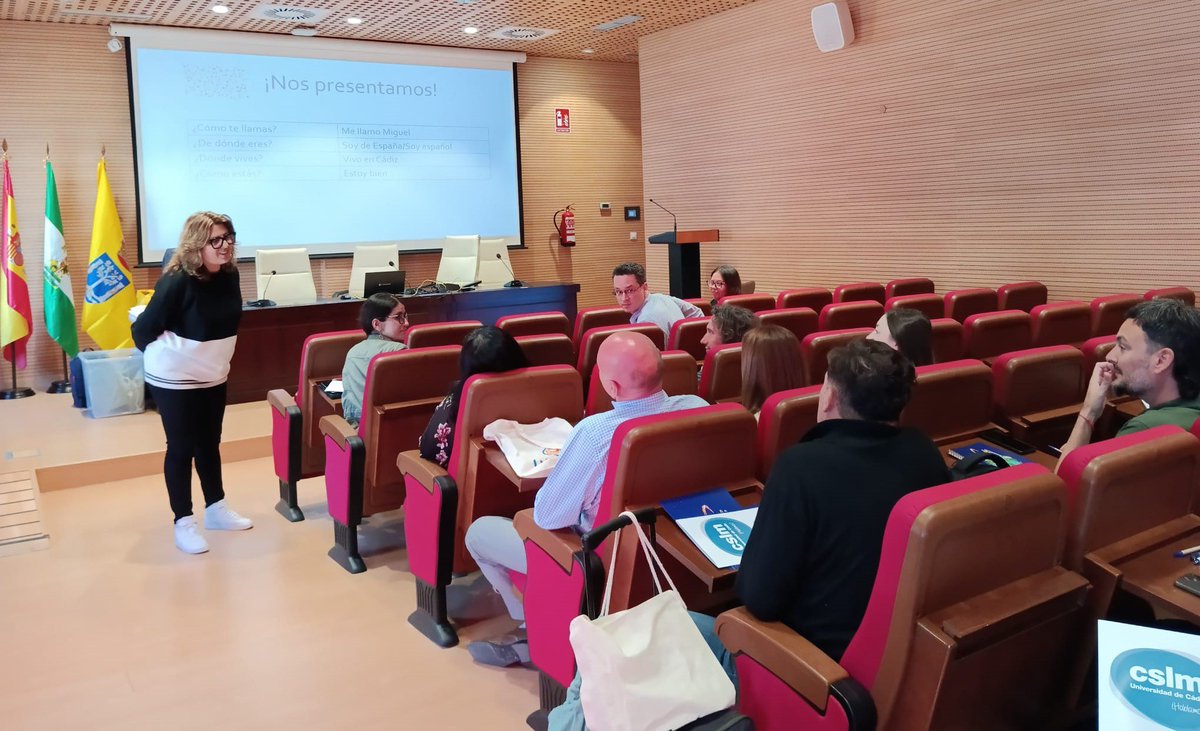 CSLM_UCA's tweet photo. ➡️➡️ El CSLM imparte nuevo Crash Course en Staff Week. 

Conoce la noticia al completo en el siguiente enlace 🔗 https://t.co/UsJ6LDVWsg

#español
#formacionpresencial
@univcadiz https://t.co/5lXbj8le4M