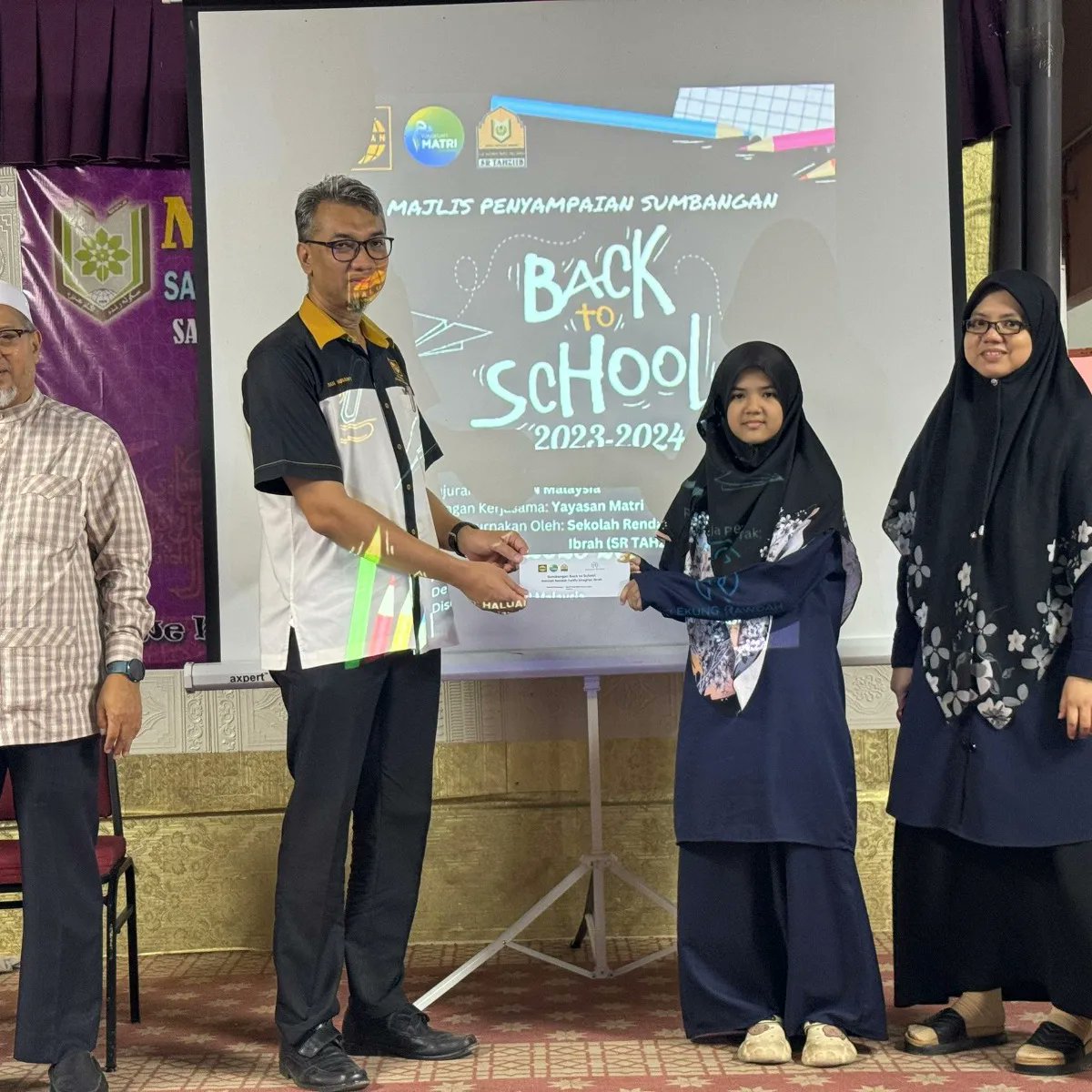 haluanmalaysia's tweet photo. SR TAHZIIB Rai Pelajar Kategori Keluarga B40 https://t.co/oeSCULPrVK