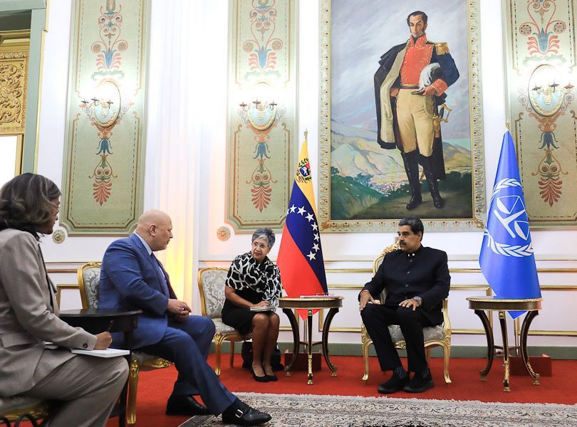 #ICC Prosecutor @KarimKhanQC meets w/ H.E. @NicolasMaduro, President of Bolivarian Republic of 🇻🇪. On day of opening of OTP #Caracas office, Prosecutor & President Maduro discussed ways to ensure effective implementation of #RomeStatute⚖️ incl. through strengthened partnerships.