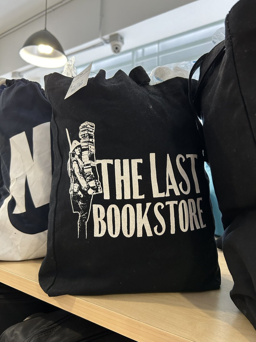 A trio of thrifted totes featuring famous bookstore at the same thrift store chain in Kuala Lumpur! I've only been to Kinokuniya (in Malaysia, Singapore and Japan)...