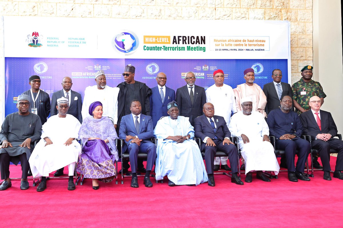 Le Président de la République, @FEGnassingbe a pris part, ce 22 avril 2024 à Abuja au Nigéria, à une réunion de haut niveau sur la lutte contre le terrorisme en Afrique sur le thème « Renforcement de la coopération et des institutions régionales pour répondre à la menace
