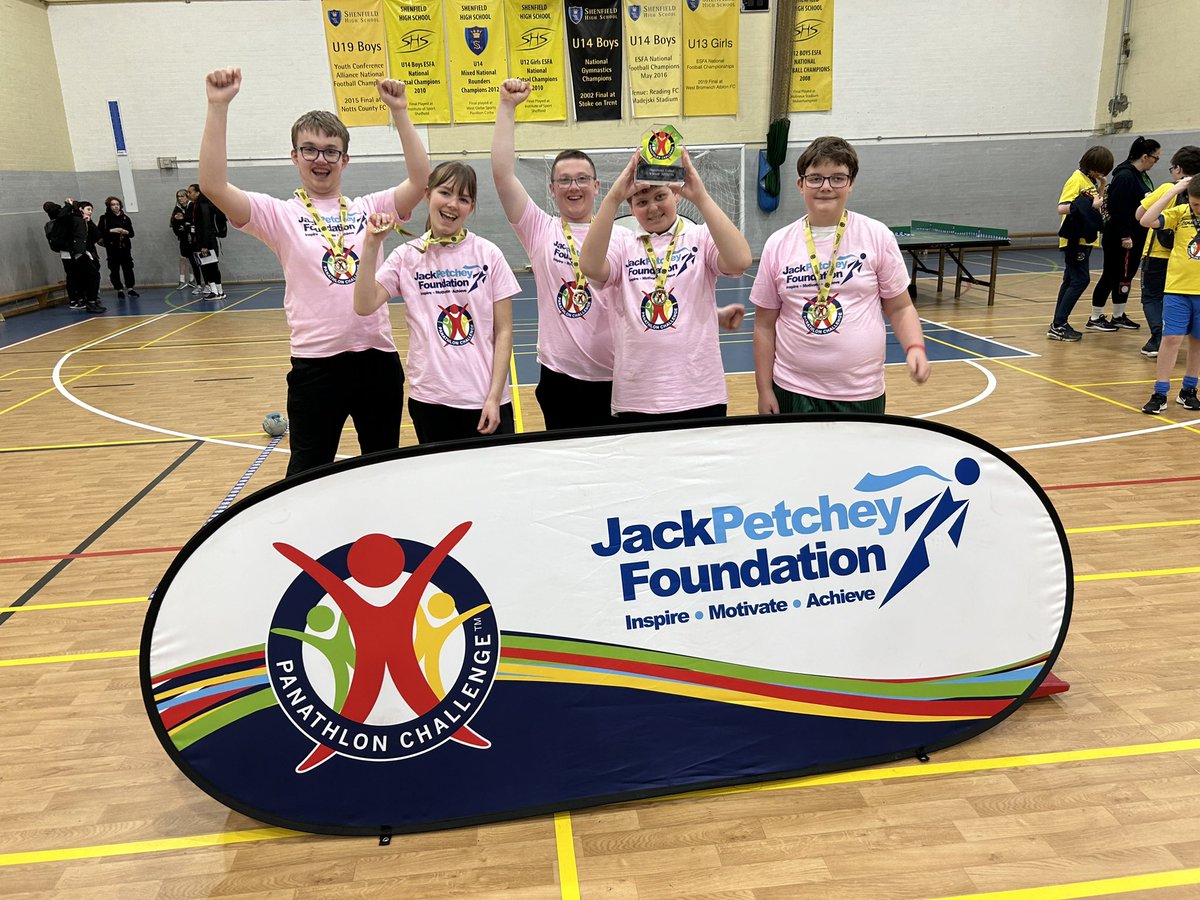 Congratulations to our first winner in our double header today @grovehousesch from Brentwood. Thanks again to our hosts @ShenfieldHigh and our great leaders from @SHSPEDEPT1 @ssp_shenfield and support from @JPFoundation @ActiveEssex