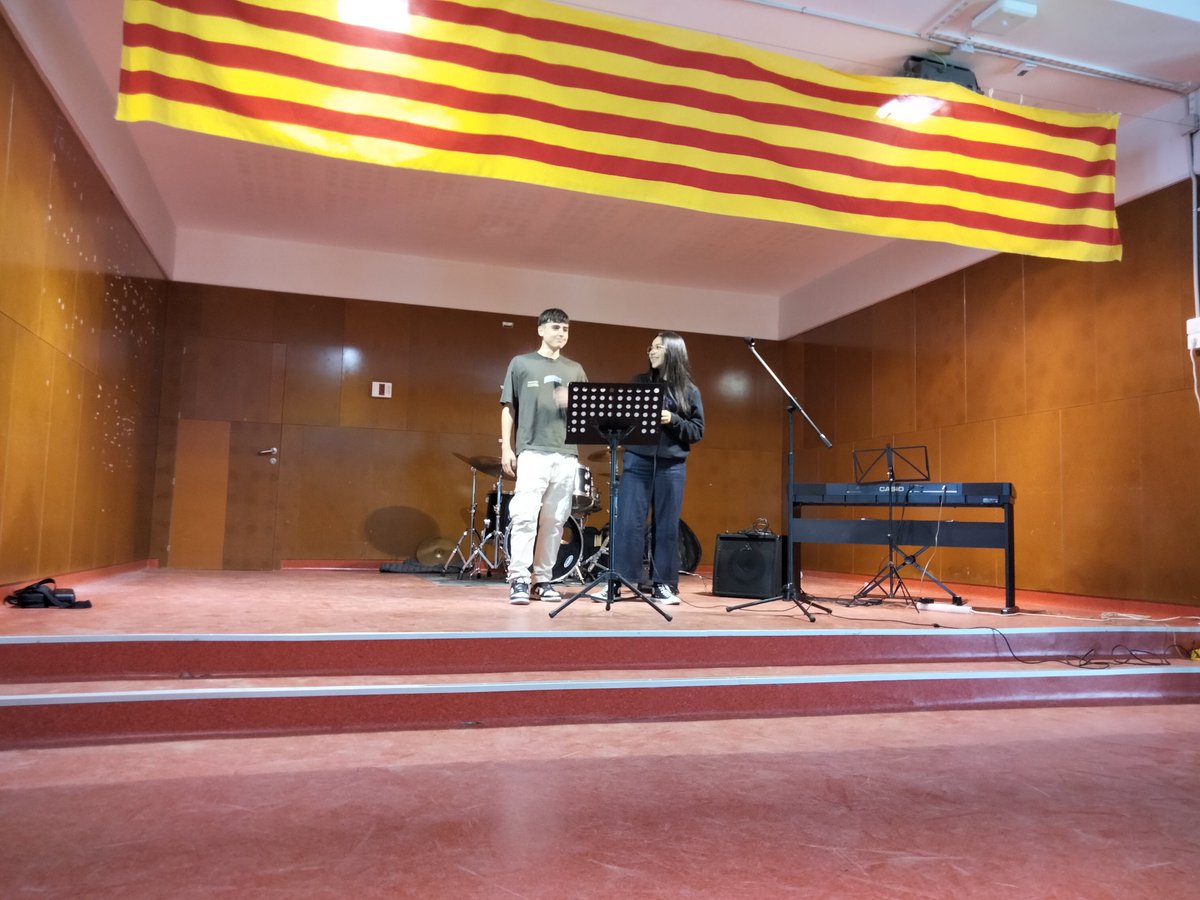 Això segueix amb els cursos: 3r i 4t d'ESO i 1r i 2n de batxillerat. #SantJordi2024