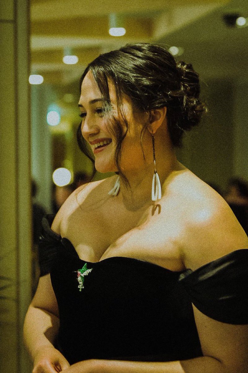mi4d0lan's tweet photo. not to alarm the lesbians but Kelly Marie Tran and Lily Gladstone are playing girlfriends in the upcoming remake of the Wedding Banquet https://t.co/vTh2G2EqZj
