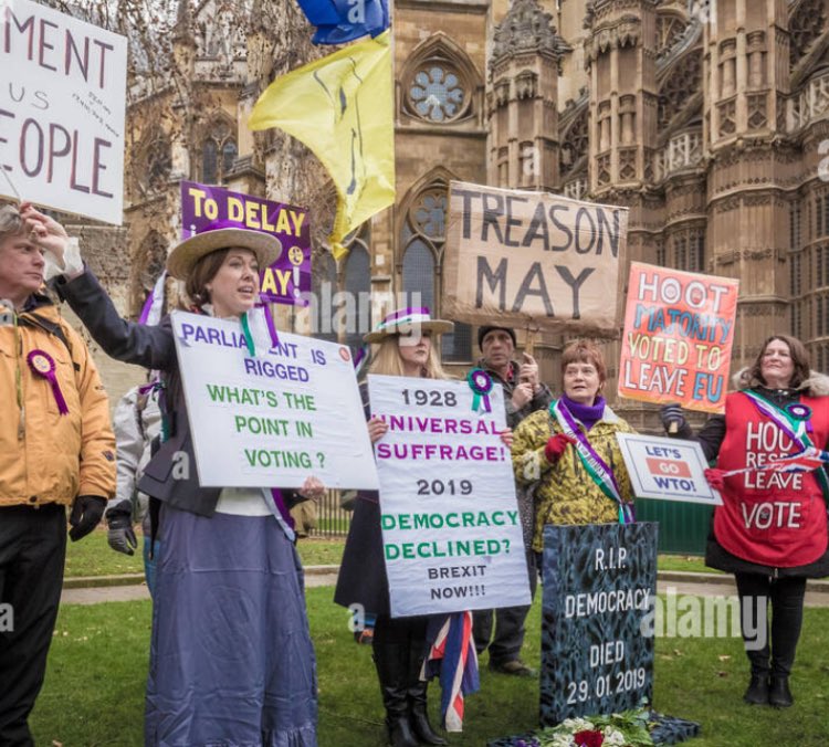 operabinoculars's tweet image. I tend to think it is just calculated if not organised propaganda cosplay. 

Note the dinner lady pinafores and suffragettes protesting for #NoDealBrexit in 2018.