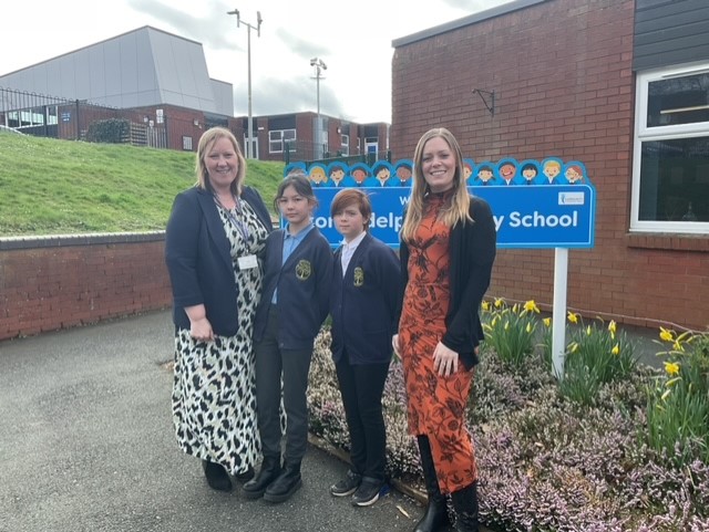 I visited Stoneydelph Primary School to hear from staff about the successes and challenges being faced by the school. Thank you to Head Teacher Esther for hosting me and pupils Mia and Ezmay, who were very polite and told me about their favourite subjects on offer.