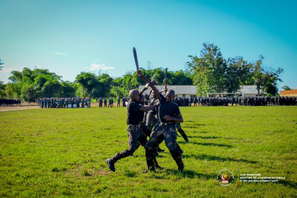 CpcGrand26786's tweet photo. CPC GRAND KATANGA : 
Au nom du commandant suprême, Félix Antoine TSHISEKEDI, ce 22 avril 2024, une cérémonie marquant la fin de formation de la 31ème brigade de réaction à eut lieu au centre d'entraînement de Kindu, sous la présidence du VPM JP MBEMBA @Presidence_RDC @fatshi13 https://t.co/HF8DqF3f8U