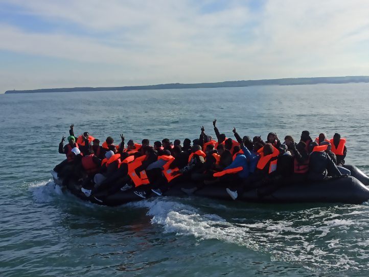 Décès de cinq personnes en mer à bord d'une embarcation de migrants  à proximité de la plage de Wimereux. De nombreux moyens ont été engagés et coordonnés par le @CROSSGrisNez @Prefet62 @SGMer @SDIS62
▶️bit.ly/4aOs5CE