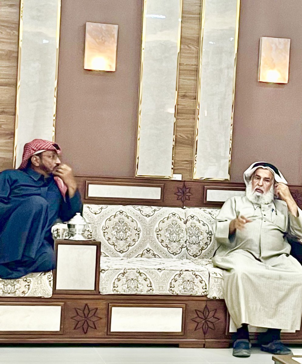 ورحل أخي الأكبر #هلال_فهد_الديحاني

يعزيني فيك اخي الغالي رغم ألم فقدك
إنك ستواجه ربك وانت التقي النقي حسن الخلق والأخلاق باسم الوجه وعفيف اللسان
المصلي الصائم المحافظ على قراءة القران البار بوالديه طيب الجوار والمعشر
رحمك الله رحمة واسعه وأنزلك منازل الأنبياء والشهداء في الفردوس