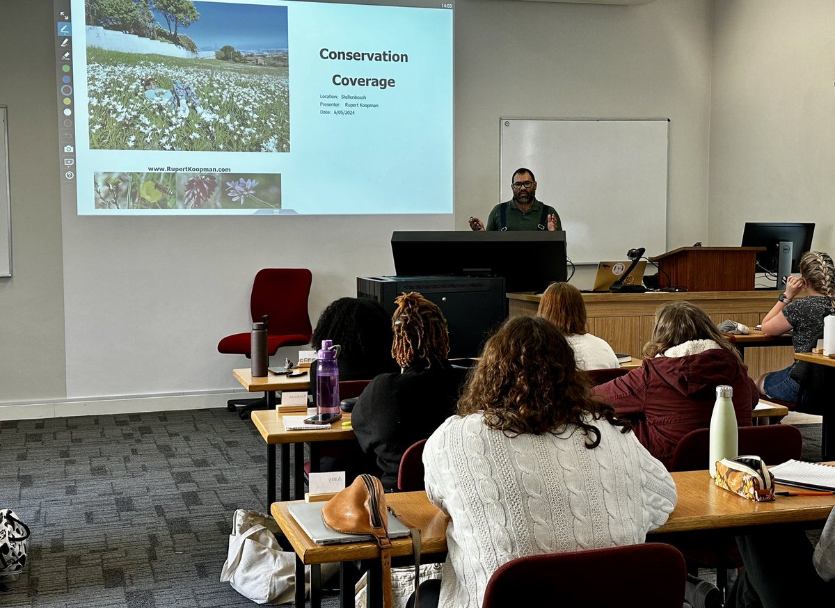 So delighted to have @RK_ct talk to the @StelliesJourn students about conservation and the way it’s covered in the media. This is part of the science journalism sub-module I’ve been teaching. #FynbosAgenda
