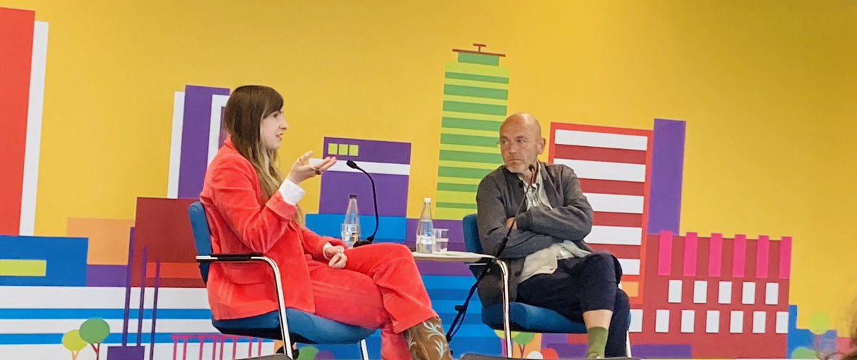 An incredibly interesting & inspiring chat today @BBC @MediaCityUK with #WayneHemingway and @SophieBenson_ about #fashion #style #design #environment #sustainability #globalimpact … thought provoking … #WorldEarthDay 👗 👞 👜
