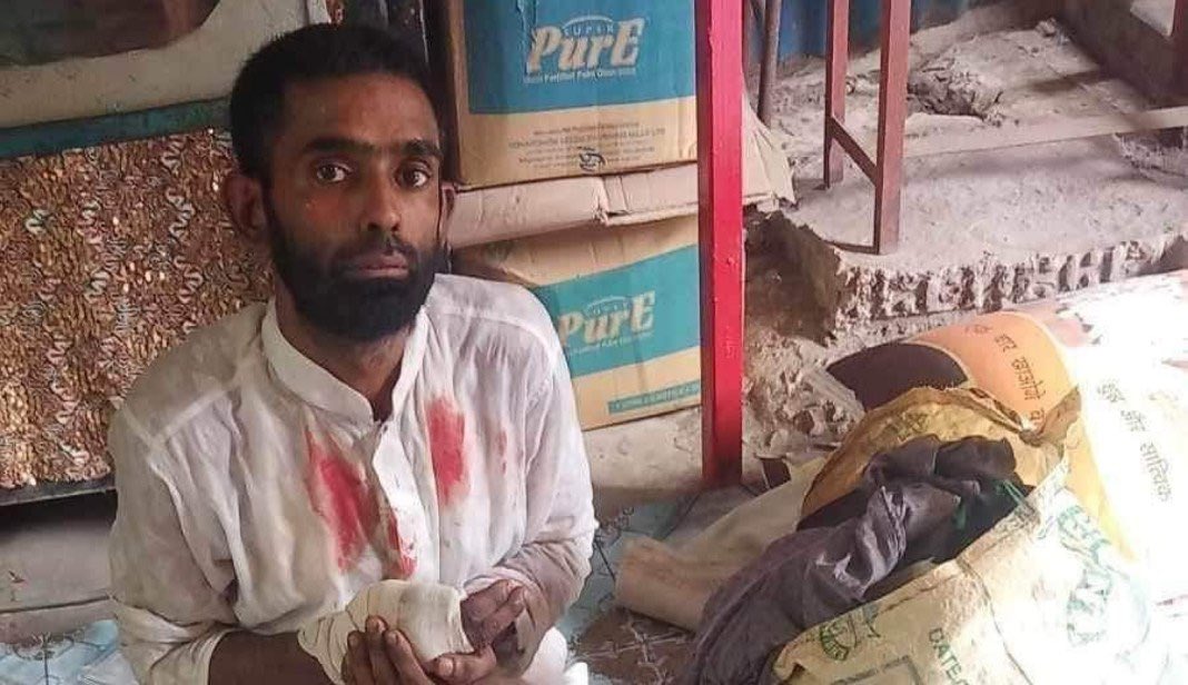 Shocking incident at #ISKCON Temple in Sitakunda, Bangladesh. Muhammad Zaman(#Muslim)attempted to attack the Deities with an iron rod but was stopped by alert Pujaris.Let's unity and tolerance to prevent such violence. Please vote wisely to prevent Bharat. #GeneralElectionNow