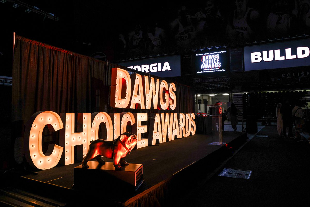 Georgia Basketball 🏀🐶 (@uga_wbb) on Twitter photo We dress up 𝒩𝐼𝒞𝐸!
Great time at the Dawgs Choice Awards. Congrats to <a href="/demauri99/">De'Mauri Flournoy</a> on earning the Inclusive Excellence Award and <a href="/Savvhenderson/">Savannah Henderson</a> on being recognized with an Academic Achievement Award!
#GoDawgs We dress up 𝒩𝐼𝒞𝐸!
Great time at the Dawgs Choice Awards. Congrats to <a href="/demauri99/">De'Mauri Flournoy</a> on earning the Inclusive Excellence Award and <a href="/Savvhenderson/">Savannah Henderson</a> on being recognized with an Academic Achievement Award!
#GoDawgs