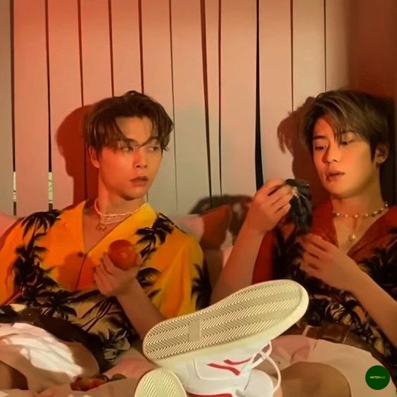 nctzhalu's tweet photo. /askzh/ KASIH SENDER AU 2 PRIA MATANG INI DONG, spicy au tapi tidak cringe please❤️‍🔥❤️‍🔥 https://t.co/KWWCSw6qjx