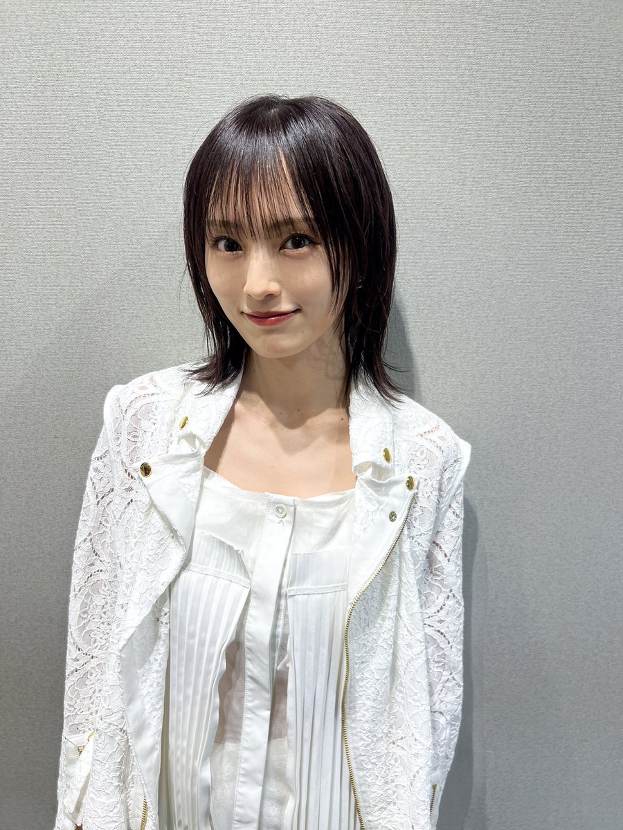 SayakaNeon's tweet photo. 「ブルースター」と「雨の御堂筋」の2曲を
素敵な生演奏で歌わせて頂きました🎤✨

約1年ぶりに出演出来て光栄です😭

ご覧下さった皆様
そして、超特急の皆さん
ありがとうございました🥹✨

#うたコン
#ブルースター https://t.co/do5OuN6Fxn