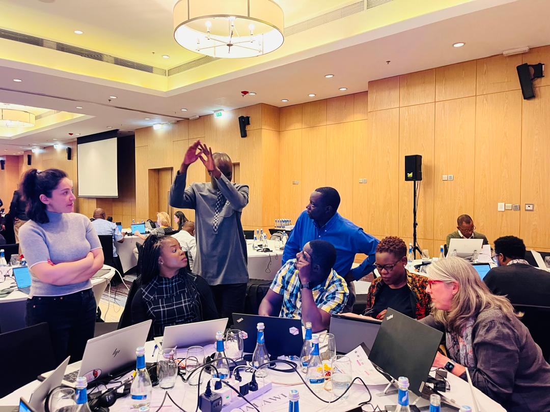 KenasiKasinje's tweet photo. 🇷🇼 Day 2 at #Countdown2030: Thanks to @theGFF @aphrc and partners for supporting #Countdown2030 in Kigali! Today's discussions are highlighting the importance of accurate health data in shaping policies for maternal and child health. #Data4Impact #GlobalHealth #RMNCAN https://t.co/Sj5YW6sapr