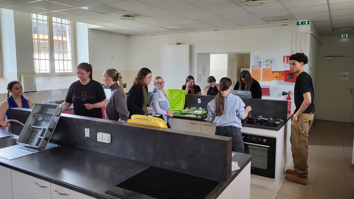 Lycée Jeanne d'Arc Rennes tweet media