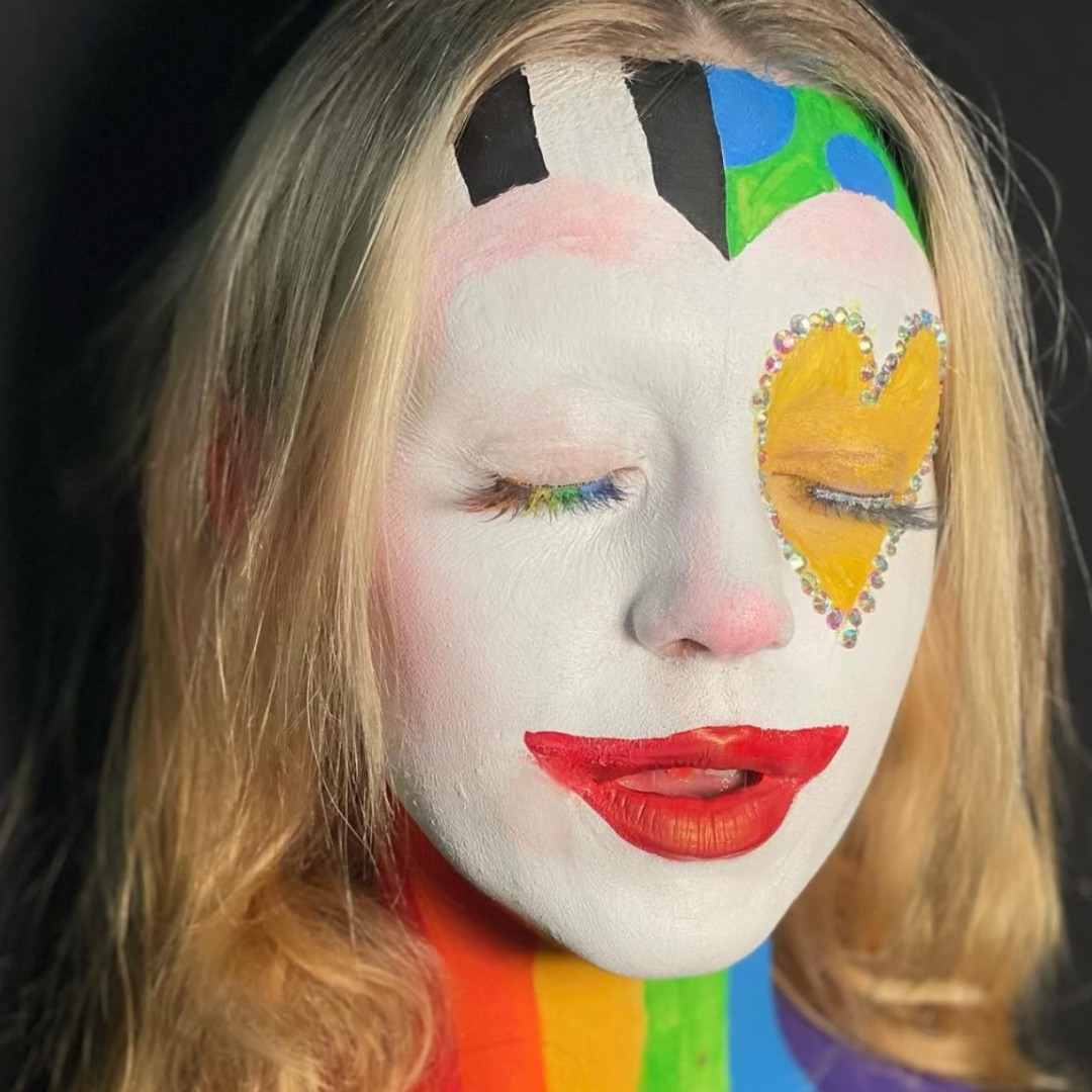 Circus-themed body art 🤡🎪 by the brilliant Make Up Artist Learner @makeup_by_sersh
lcbt.co.uk