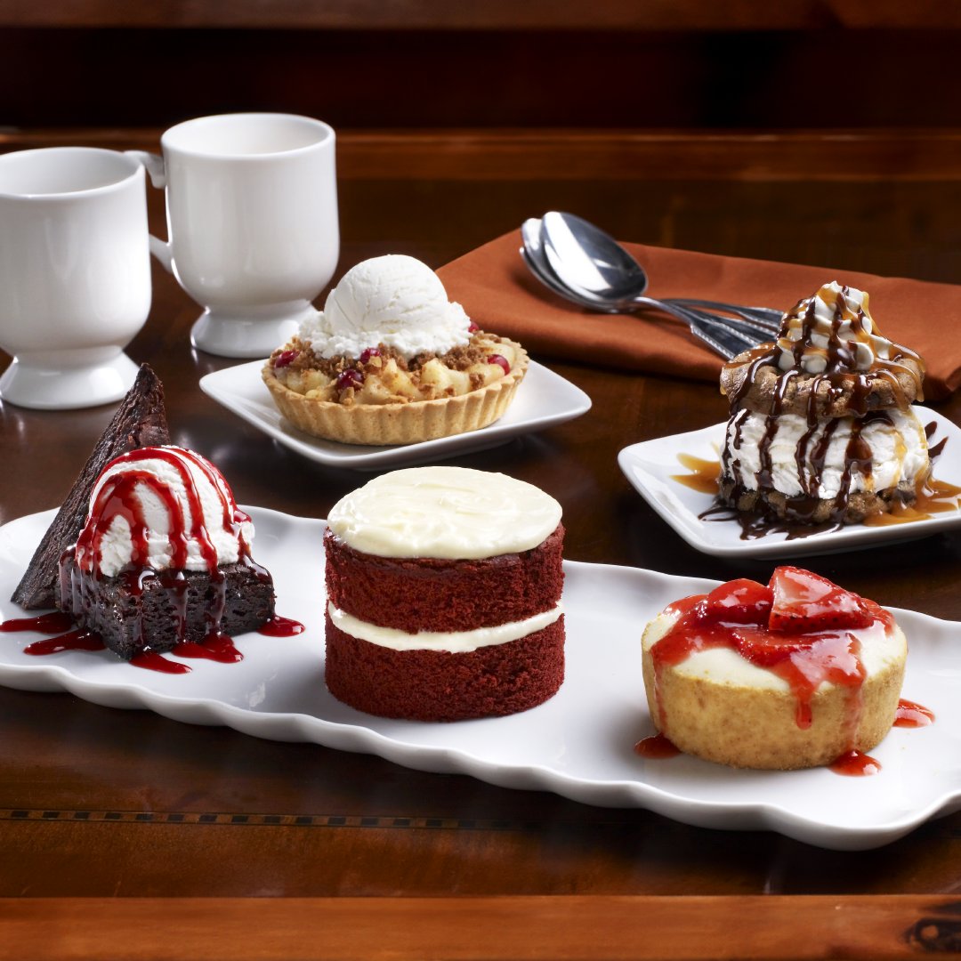 tonyromas's tweet photo. Small bites, big delight! 🍨

Feast your eyes, swipe for sweetness.
Crave, swipe, repeat

#TonyRomas #AtRomas #LegendaryGrill #desserts #minidesserts #mini #dessert #tasty #foryou #desserttime #cheesecake #dessertlover #chocolate https://t.co/x38VYVM9Zn