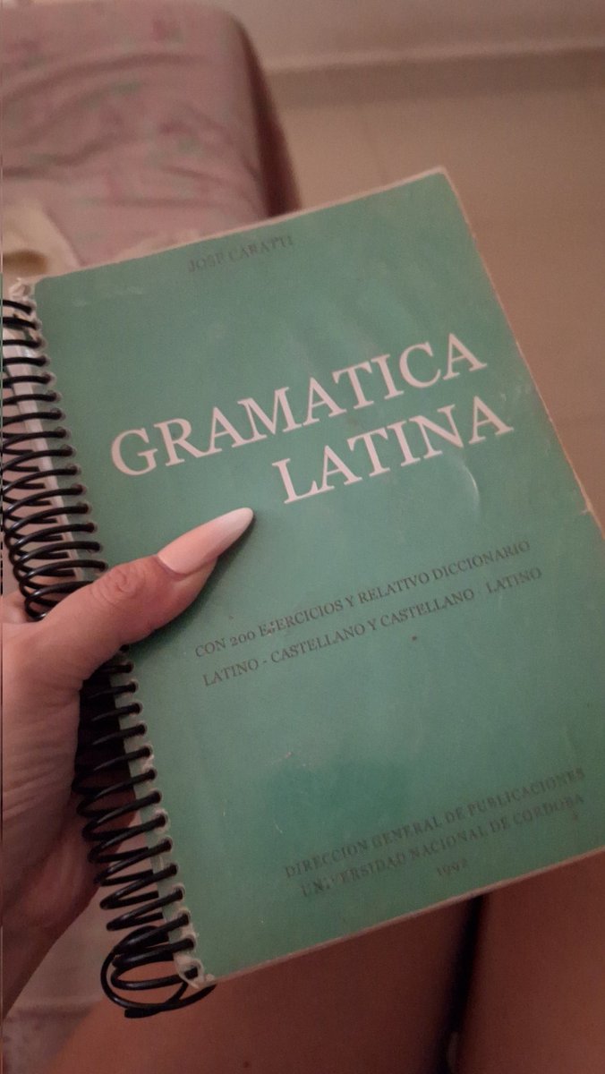 Lista para irme a los librazos. Calenta que entras después de mil años.