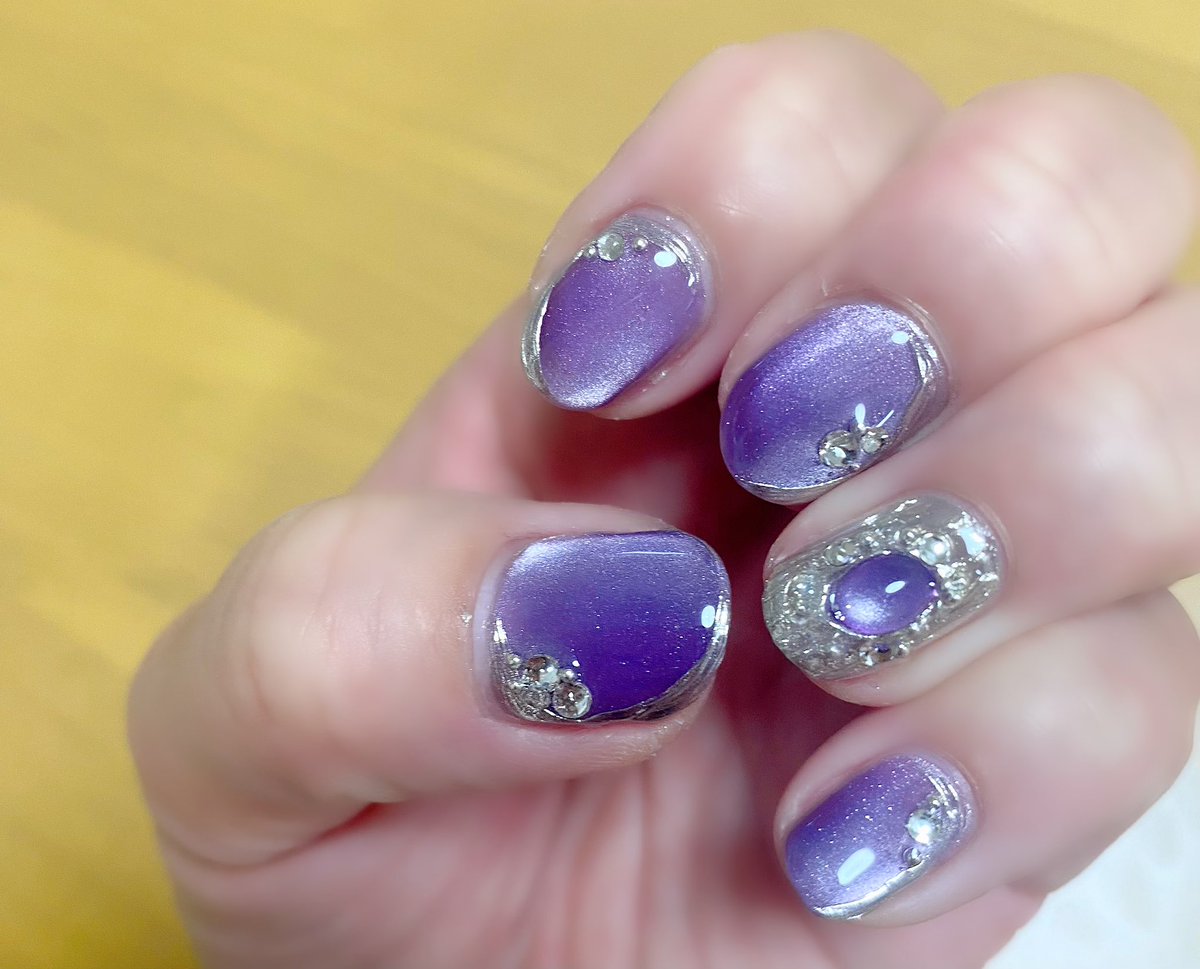 娘とこどもたいかい行くし、紫で推しカラー❤️
娘はゆうさん好きなのでゆうさんカラーにして欲しかったそうだ😂