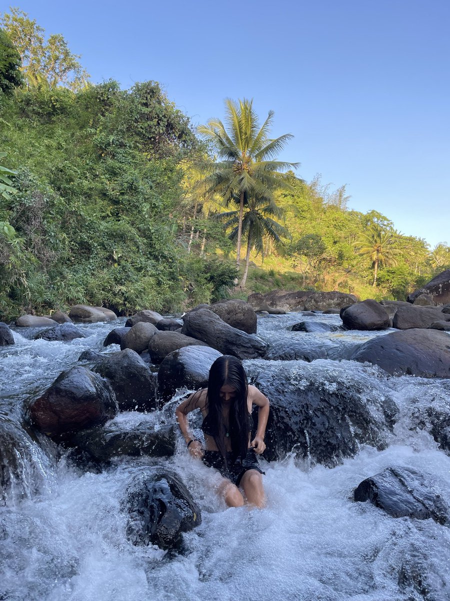 AQ3DNightnova's tweet photo. Feeling the heat lately ☀️ Time for a refreshing break! 🍃💦
#CoolDown

IG: https://t.co/bVKYdpctir https://t.co/UhB4f9lido